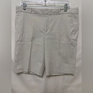 Banana‎ Republic Tailored Seersucker Shorts Size 10